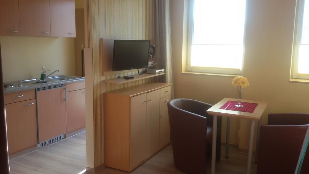 Pension Fuerst Borwin Markgrafenheide Exterior foto